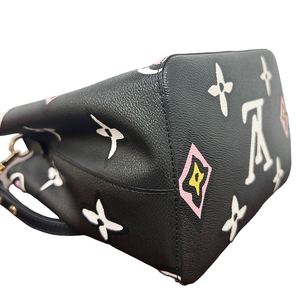 Louis Vuitton Neo Noe MM Black Bucket Bag Wild at Heart Giant Monogram Pink - Picture 11 of 12